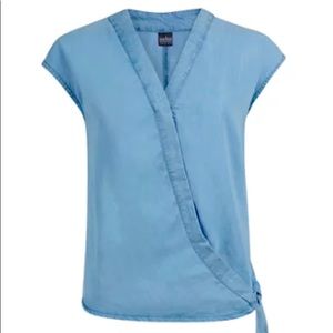 Ultra-soft chambray top from New York and company